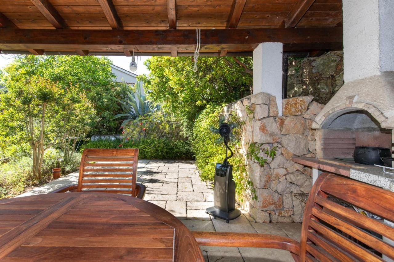 Apartment Portapisana Just 50M From The Beach Krk Town Extérieur photo