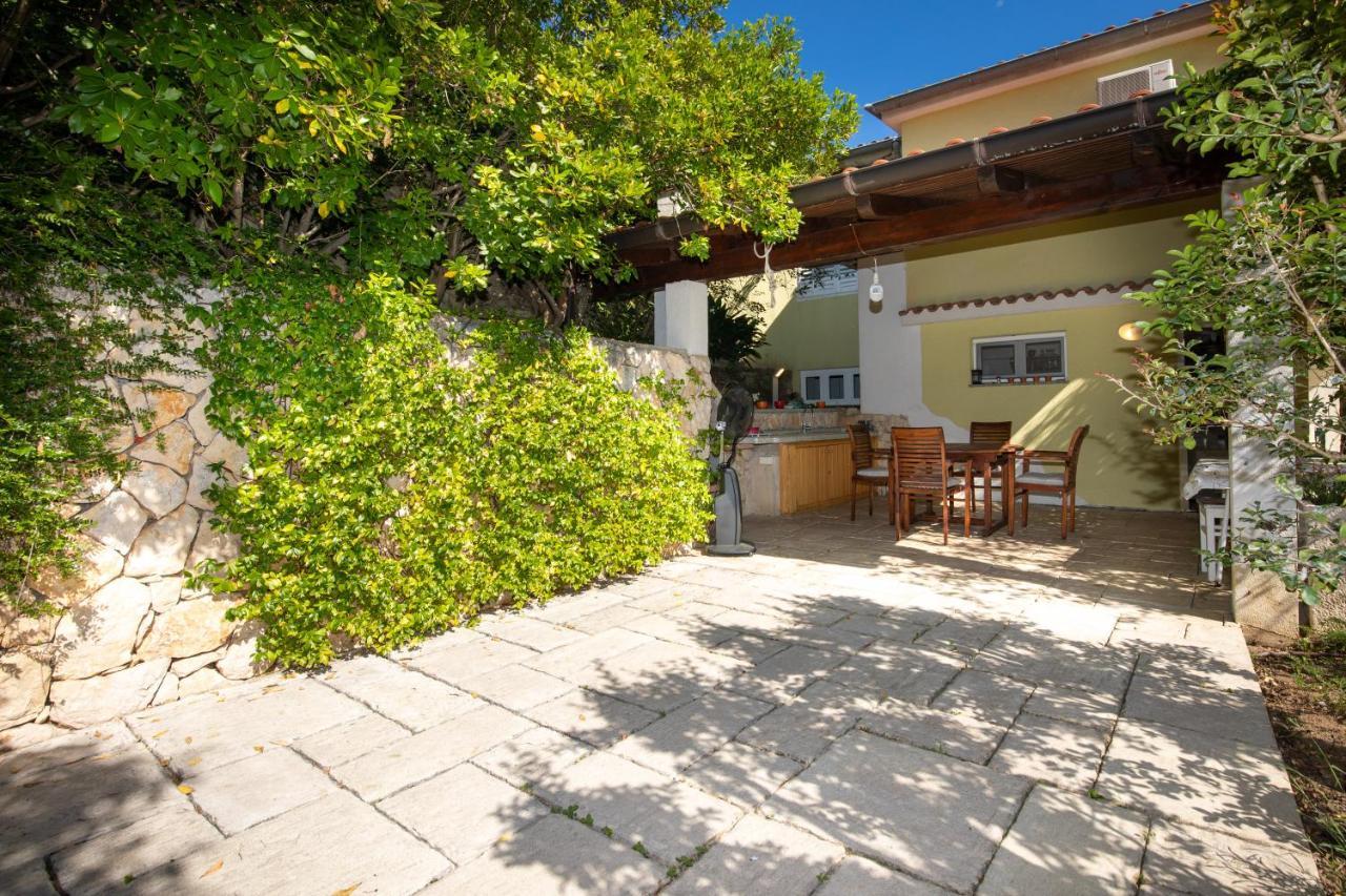 Apartment Portapisana Just 50M From The Beach Krk Town Extérieur photo